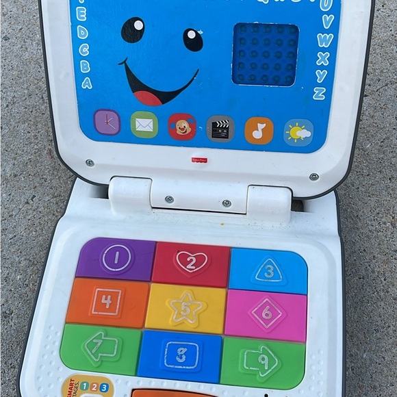 Fisher Price play computer - Picture 2 of 2